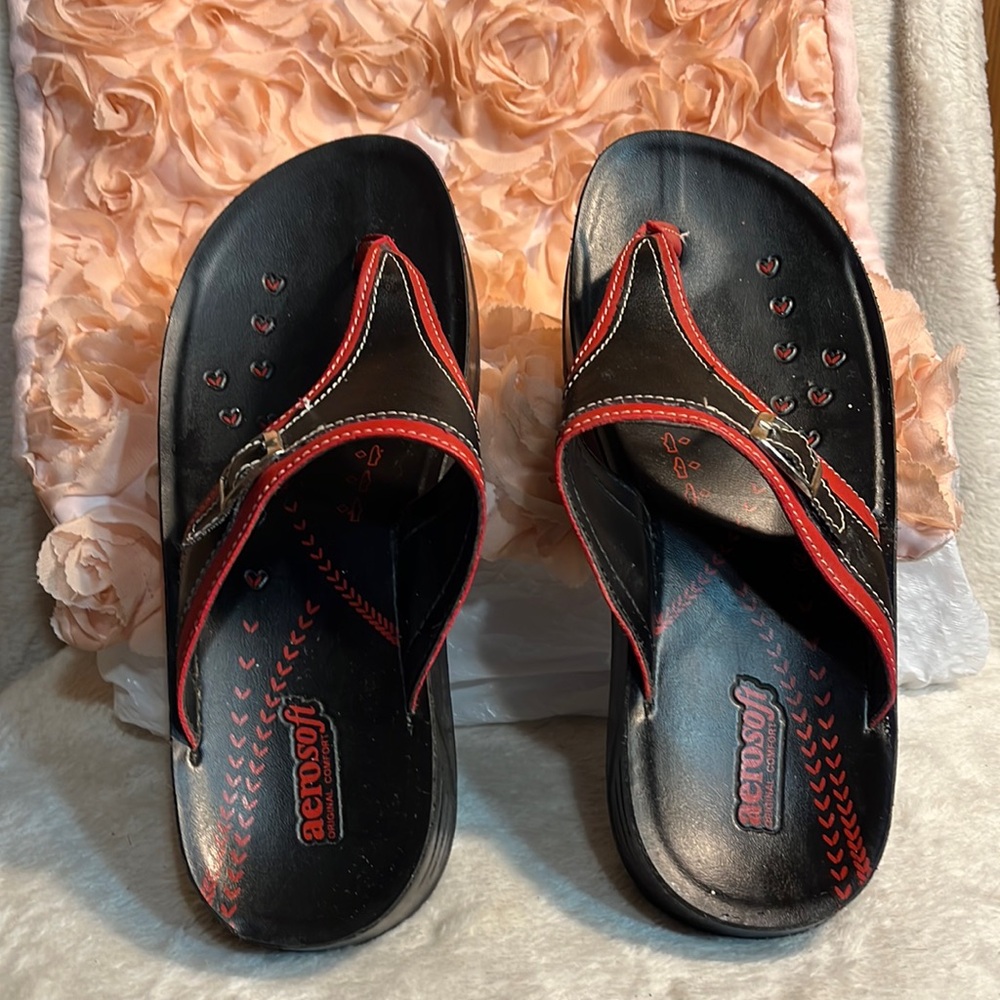 Aerosoft  Red  little platform sandals